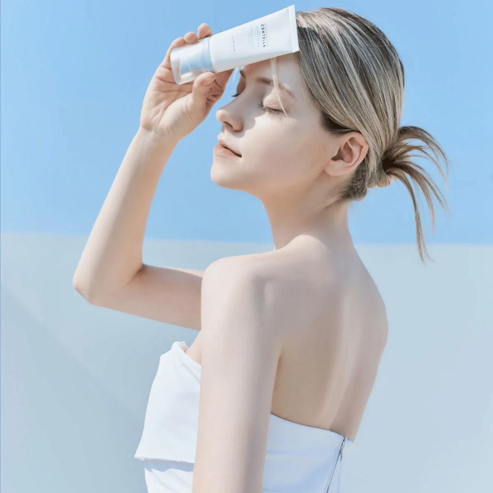 SKIN1004 Hyalu-Cica Water-Fit Sun Serum SPF50 50ml